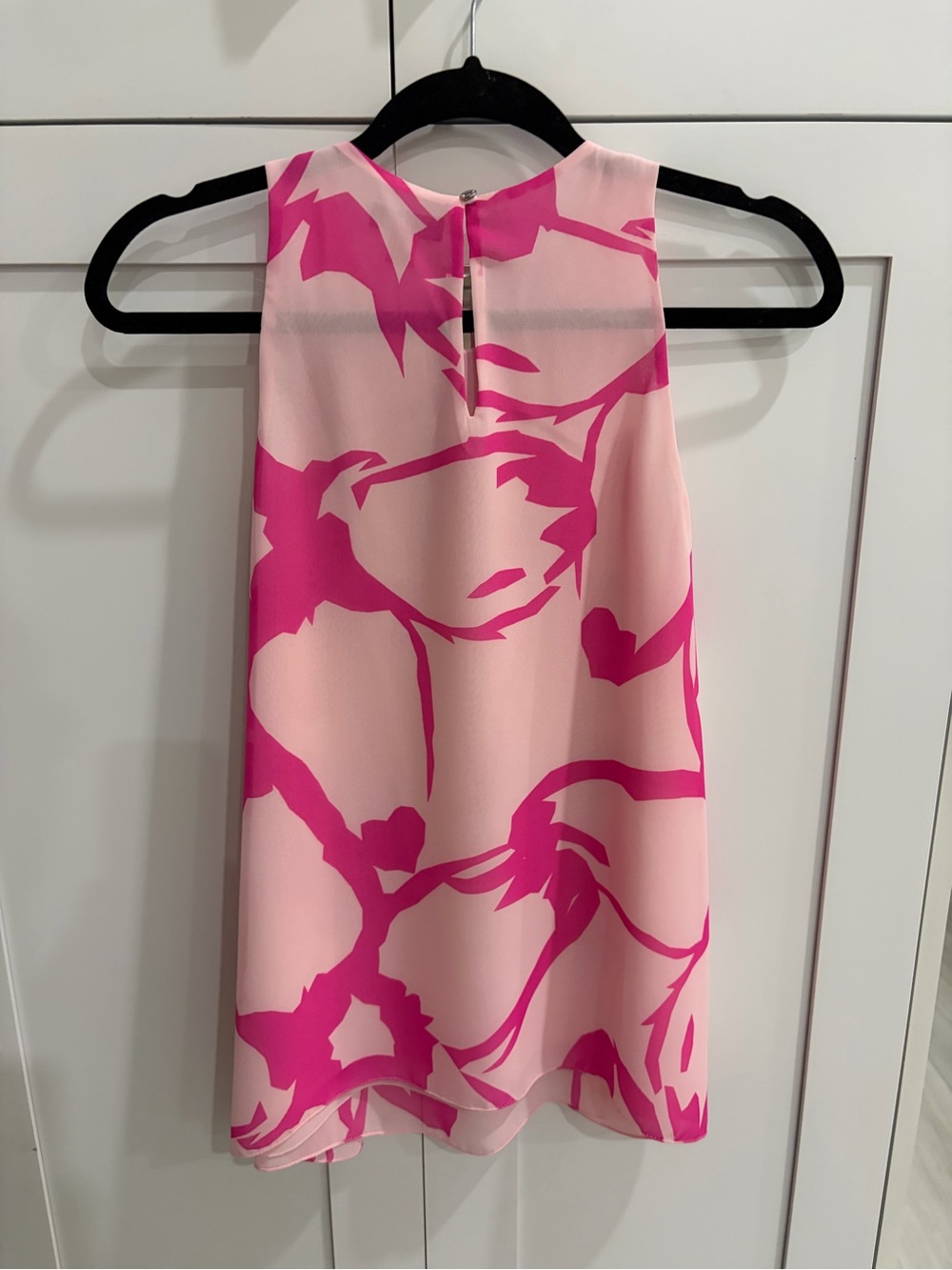 Vince Camuto Pink and Fuchsia Floral Sleeveless Shift Top